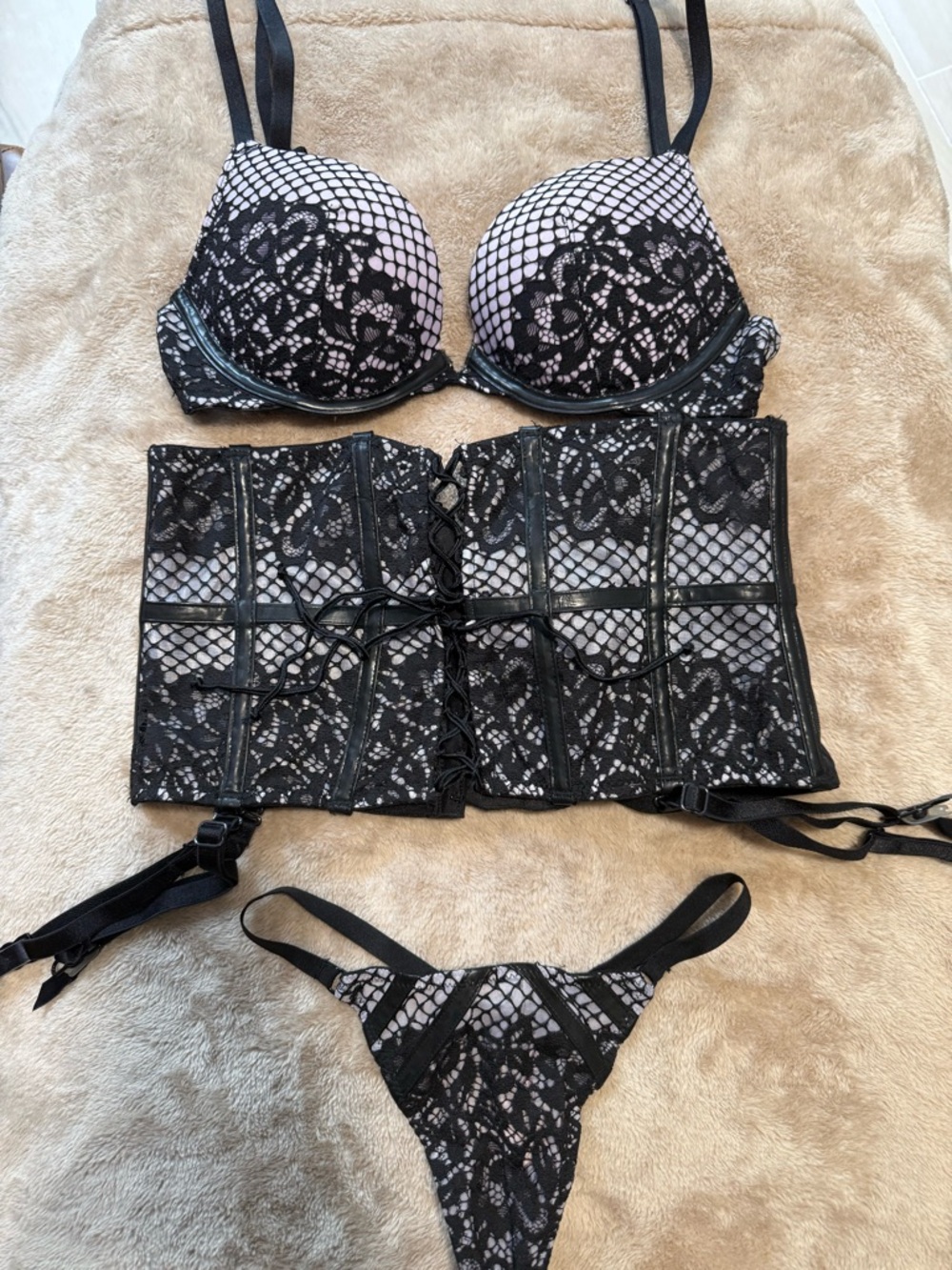 Victoria’s Secret Very Sexy Collection Black Lace/Leather Bra, Garter&Thong Set